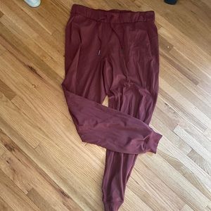 Lululemon Stretch Jogger, size 8